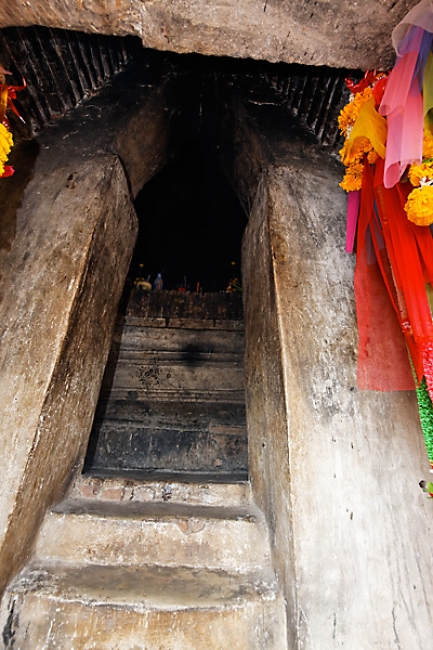 16-Prasat Sikhoraphum-023